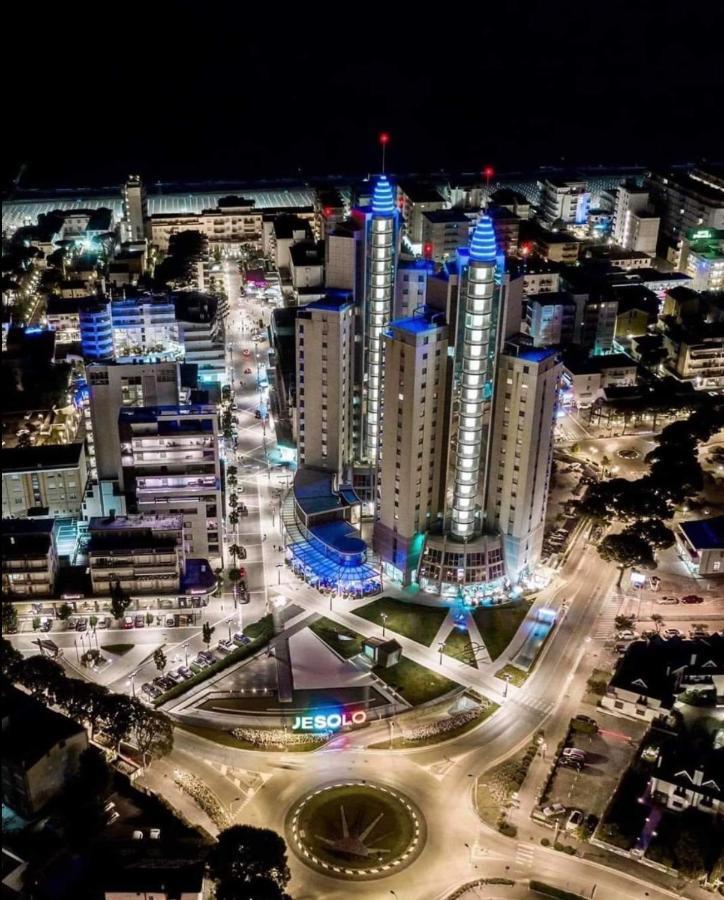 Appartamento Palma Carraro Immobiliare Jesolo - Family Apartments Eksteriør bilde